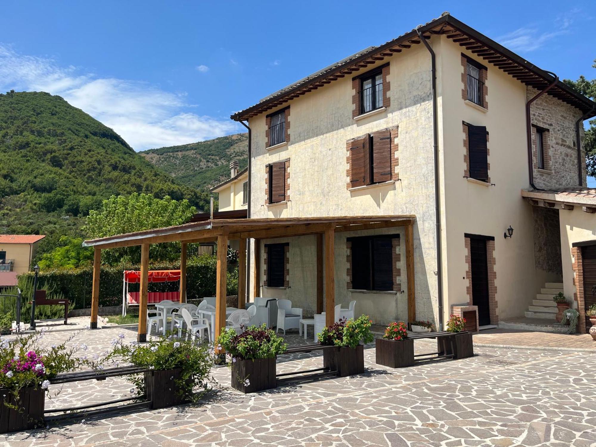Casa Vacanze Vecchio Frantoio Residenza Moraiolo Spoleto Exterior photo